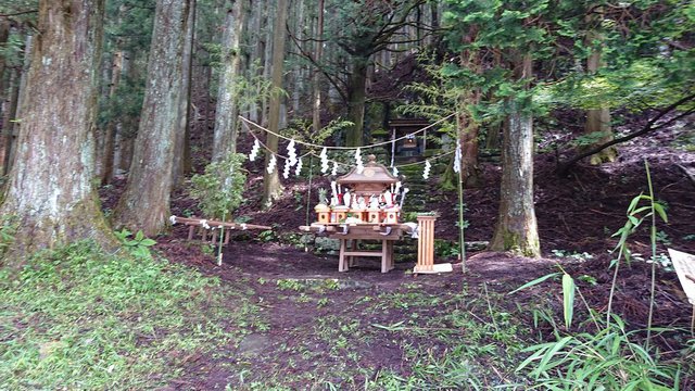 689�� ���������̔���Ղ̈�R�} 01_����_�БO�ɏ���ꂽ�_�`�ƍ�