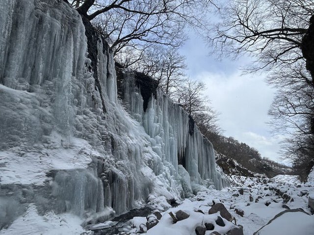 717�� �X�̐_�a�_���e 03_�F�m�炸�̕X�Ǐ㗬��